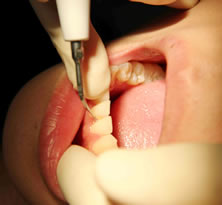 �\�h����